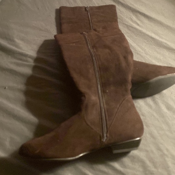 Women’s boots. Soft brown suede feel. Reposting as they were too small/narrow. - Picture 3 of 4